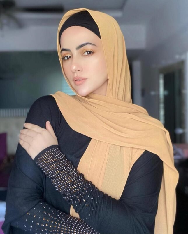 Face Spa by Sana Khan